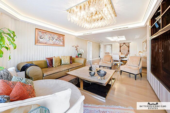 4 Bedroom Flat To Rent In Riverside Court, Nine Elms Lane, London, SW8