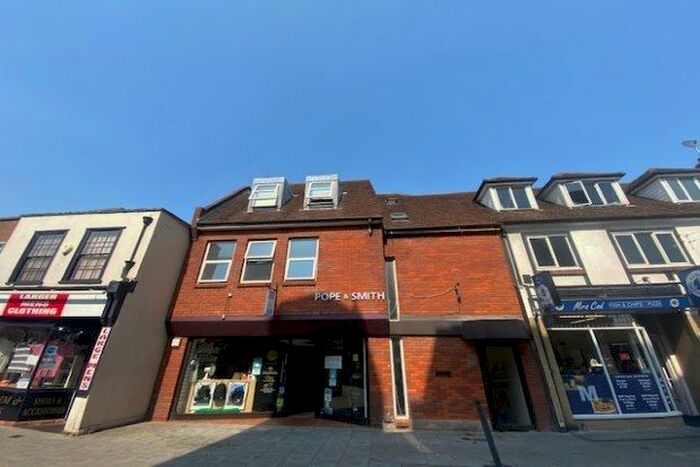 3 Bedroom Flat To Rent In Moulsham Street, Chelmsford CM2