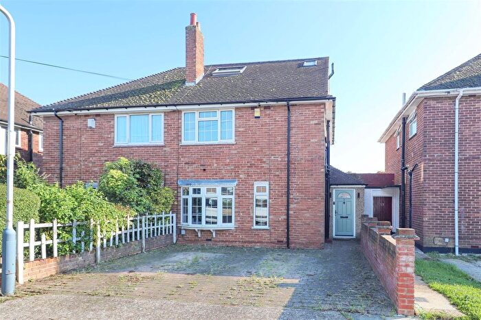 4 Bedroom Semi-Detached House To Rent In The Dingle, Hillingdon, UB10