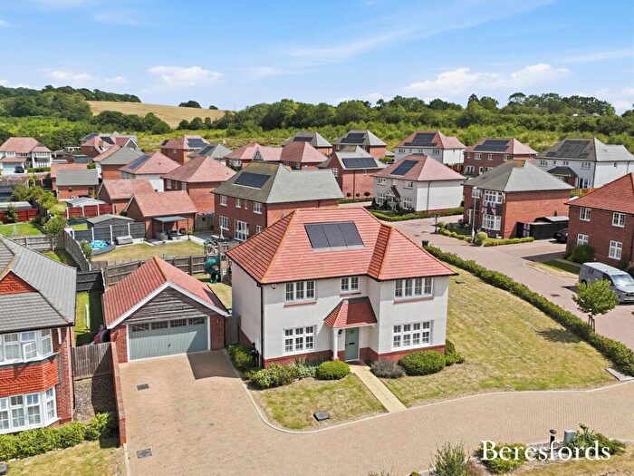 4 Bedroom Detached House For Sale In Fieldwood Way, Bulphan, RM14