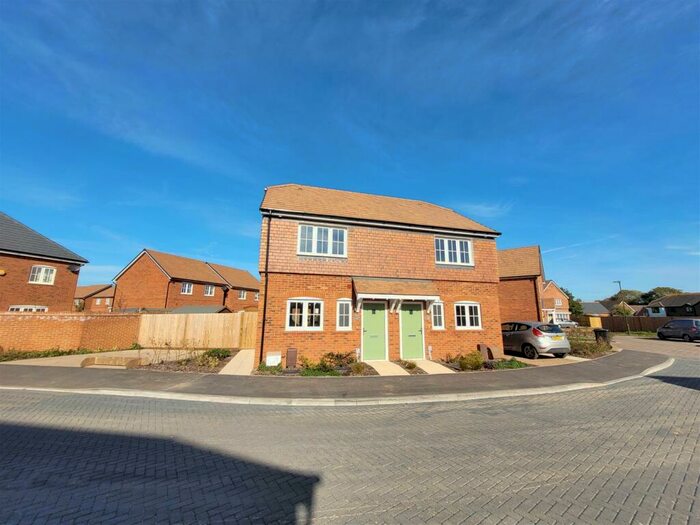 2 Bedroom House To Rent In Donovan Way, Yapton, BN18