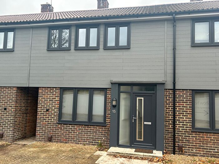 3 Bedroom Property To Rent In Spencer Close, Sheerwater, GU21