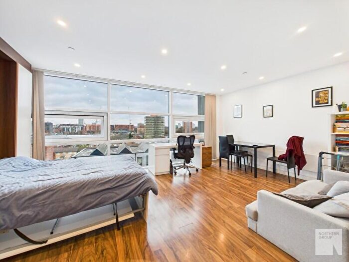 1 Bedroom Apartment To Rent In Milliners Wharf :: New Islington, M4