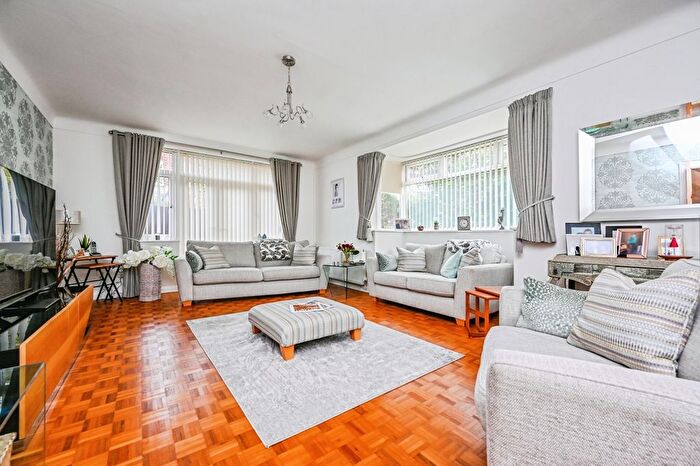 3 Bedroom Bungalow For Sale In Agnes Road, Blundellsands, Liverpool, L23