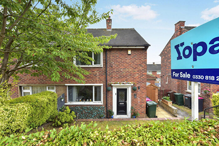 2 Bedroom Semi-Detached House For Sale In Great Park Road, Rotherham, S61