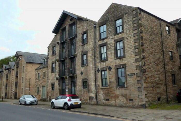 2 Bedroom Flat To Rent In Victoria Wharf, St Georges Quay, Lancaster, LA1
