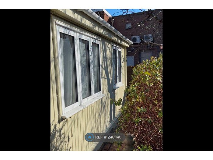 1 Bedroom Mobile/park Home To Rent In Church Street, Hagley, DY9