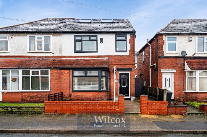 4 Bedroom Semi Detached House For Sale In Ainslie Road, Bolton, BL1