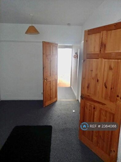 1 Bedroom Flat To Rent In Park Road North, Birkenhead, CH41