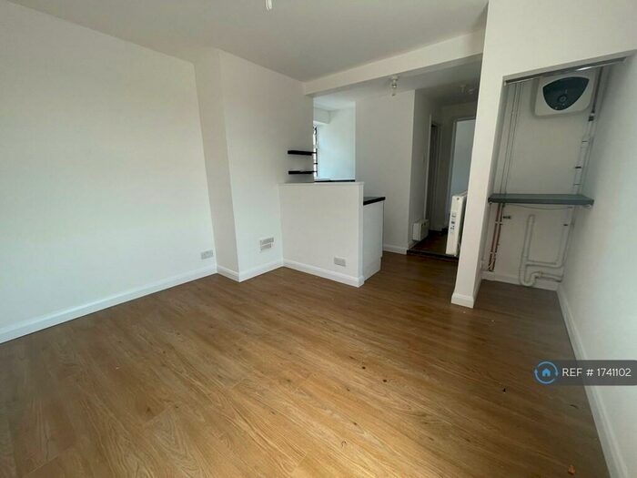 1 Bedroom Flat To Rent In Wright Street, Codnor, Ripley, DE5