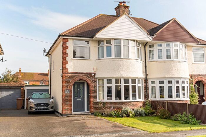 3 Bedroom Semi Detached House For Sale In Hevers Avenue, Horley, RH6