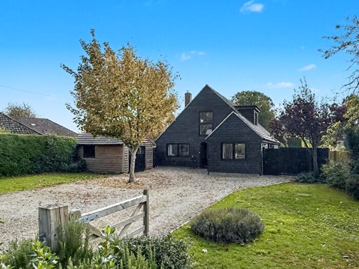 4 Bedroom Detached House For Sale In Littleworth, Oxfordshire, SN7