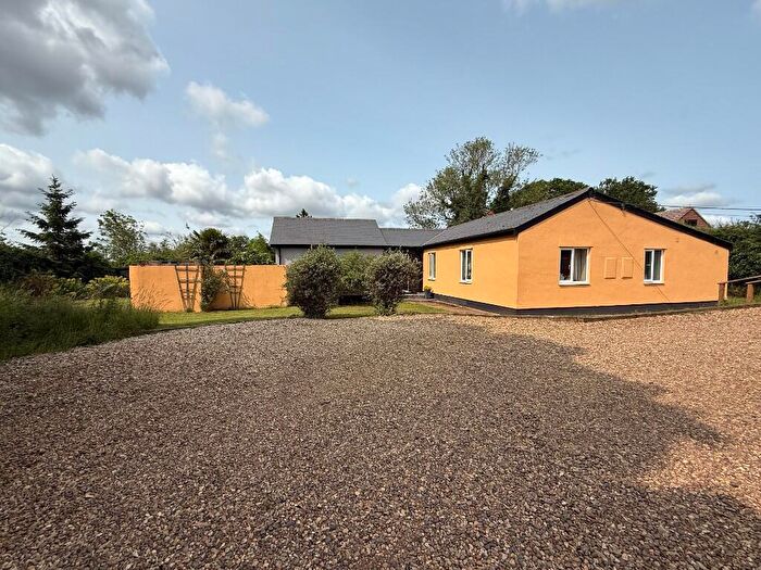 4 Bedroom Detached House For Sale In Fen Street, Old Buckenham, NR17