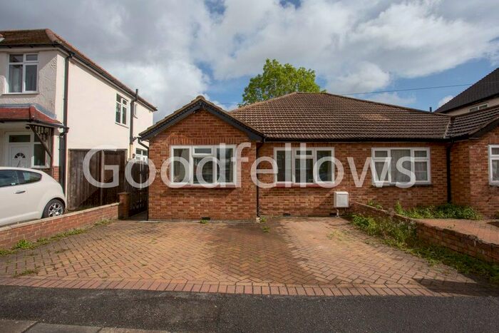 2 Bedroom Bungalow To Rent In Florence Avenue, Morden, SM4