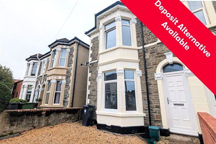 4 Bedroom Semi-Detached House To Rent In North Street, Downend, Bristol, Gloucestershire, BS16