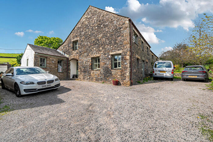 4 Bedroom Semi-Detached House For Sale In Killington Hall Barn, Killington, LA6