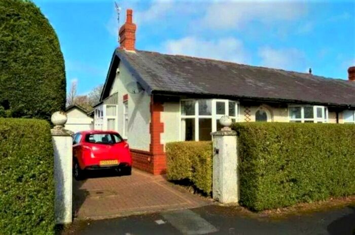 2 Bedroom Detached Bungalow To Rent In Hawkhurst Avenue, Fulwood, Preston, PR2