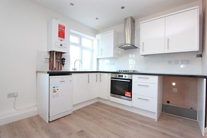 2 Bedroom Flat To Rent In King George, Wembley, HA0