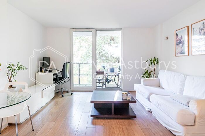 1 Bedroom Flat To Rent In Blake Apartments, N8