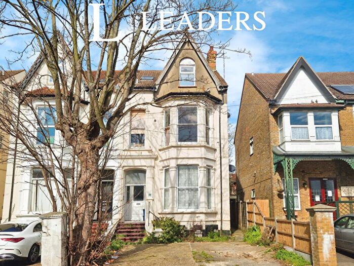 1 Bedroom Flat To Rent In York Road, Southend On Sea, SS1