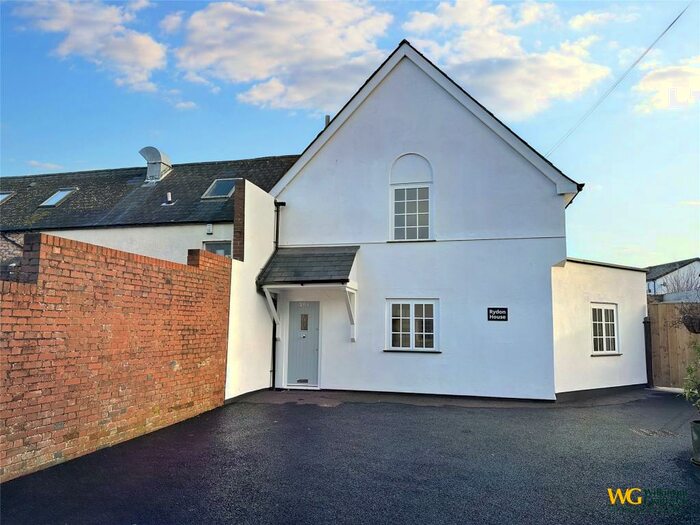 4 Bedroom Semi-Detached House To Rent In Topsham, Exeter, Devon, EX3