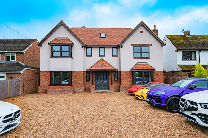 7 Bedroom Detached House For Sale In Oxford Road, Breachwood Green, Hitchin, SG4