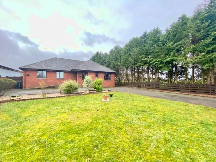 3 Bedroom Detached Bungalow For Sale In The Beeches, Littlemill, Rankinston KA6