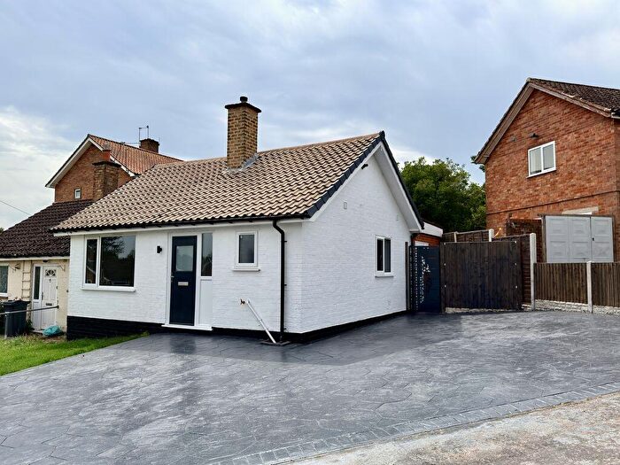 2 Bedroom Semi-Detached Bungalow For Sale In Bracken Drive, Sutton Coldfield, B75