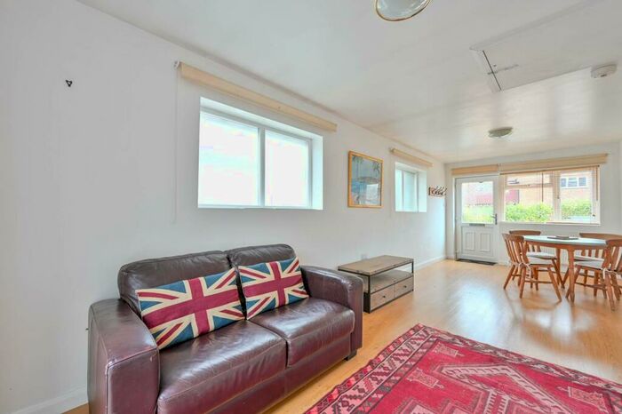 1 Bedroom Maisonette To Rent In Northcote Crescent, Ockham, Leatherhead, KT24