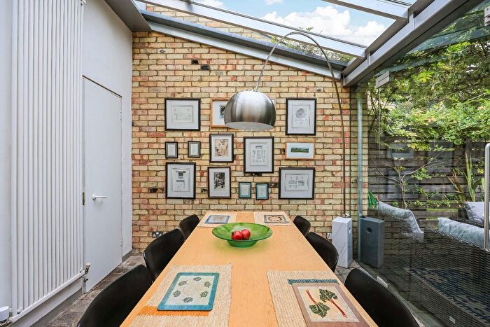 2 Bedroom Terraced House For Sale In Ainsworth Street, Cambridge, CB1