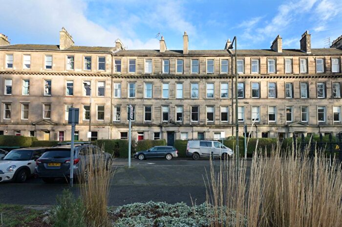 3 Bedroom Flat For Sale In Hillside Crescent, Hillside, Edinburgh, EH7