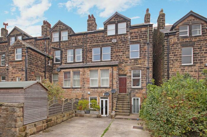 1 Bedroom Flat To Rent In Harlow Moor Drive, Harrogate, HG2