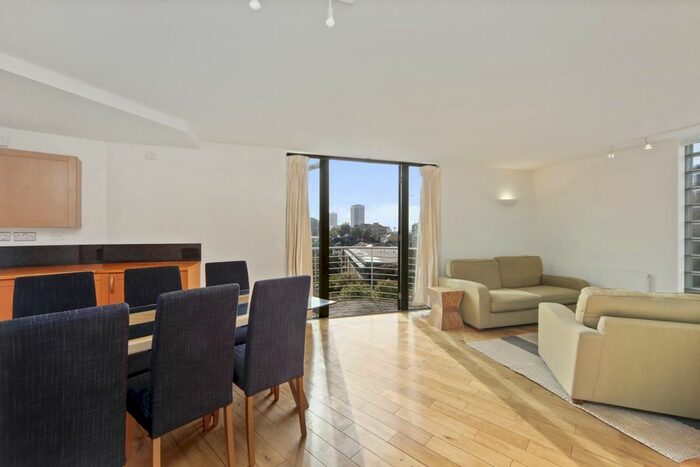 2 Bedroom Flat To Rent In Three Oak Lane, London, SE1