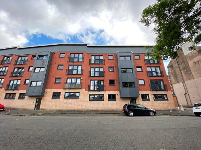 2 Bedroom Flat To Rent In Avenuepark Street / At, G20