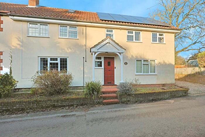 4 Bedroom Character Property For Sale In The Street, Little Dunham, King's Lynn, PE32