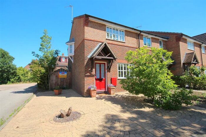 2 Bedroom End Of Terrace House To Rent In Stanstrete Field, Great Notley, Braintree, CM77