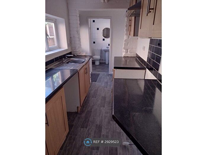 3 Bedroom Terraced House To Rent In Cope Street, Nottingham, NG7