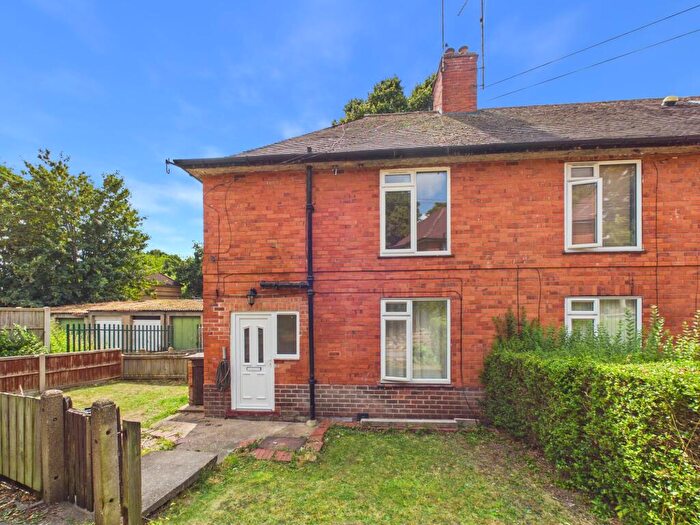 1 Bedroom Maisonette For Sale In Heaton Close, Nottingham, NG3