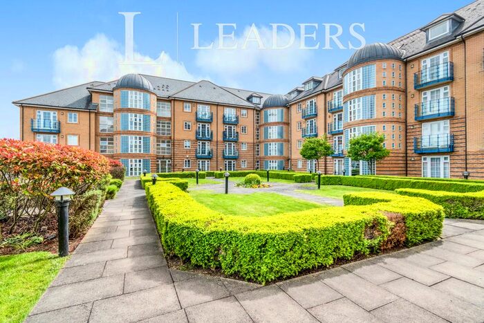 2 Bedroom Flat To Rent In Newland Gardens, Hertford, SG13