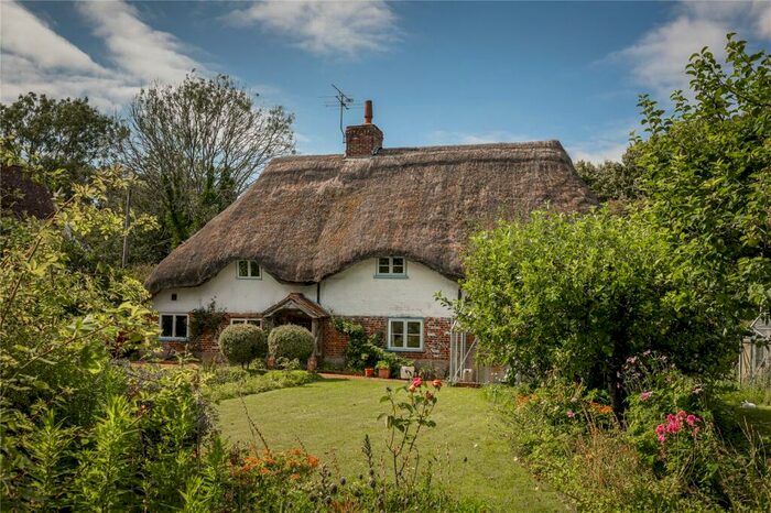 4 Bedroom Detached House For Sale In East Winterslow, Salisbury, Wiltshire, SP5