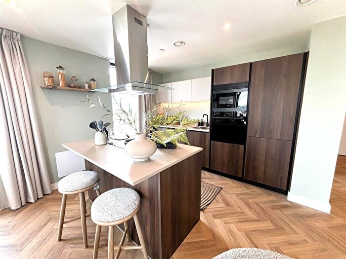 2 Bedroom Apartment To Rent In One Eastside, Jennens Road, Birmingham, West Midlands, B4