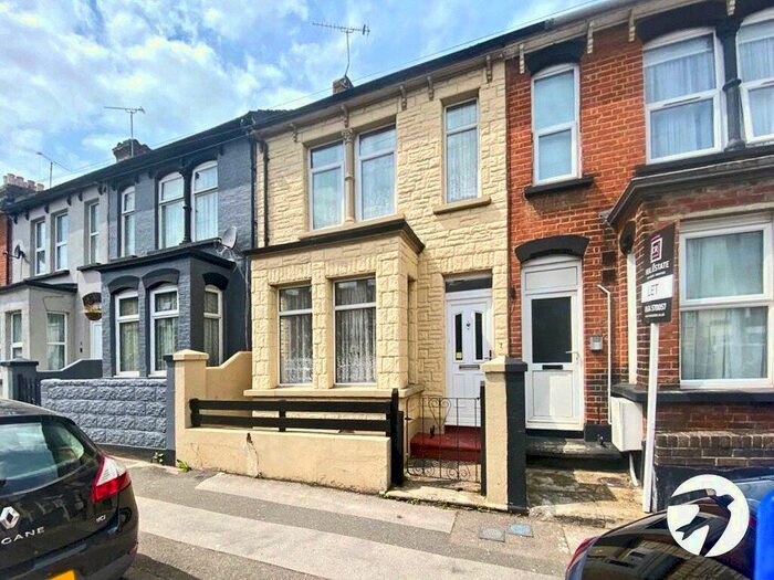 3 Bedroom House To Rent In Windmill Road, Gillingham, Kent, ME7