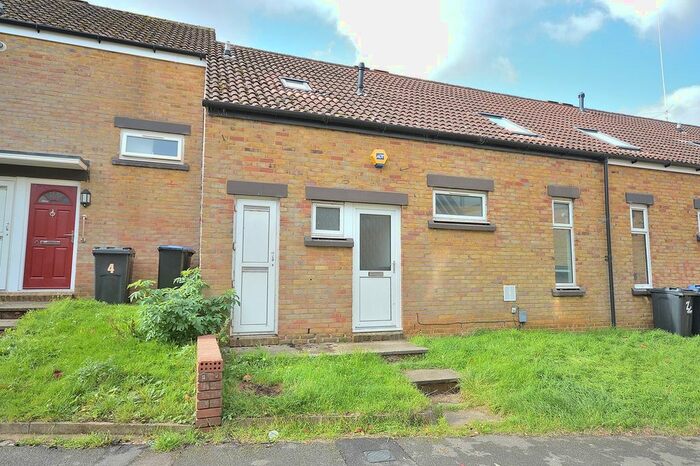 3 Bedroom Terraced House To Rent In Pitstone Road, Northampton, NN4