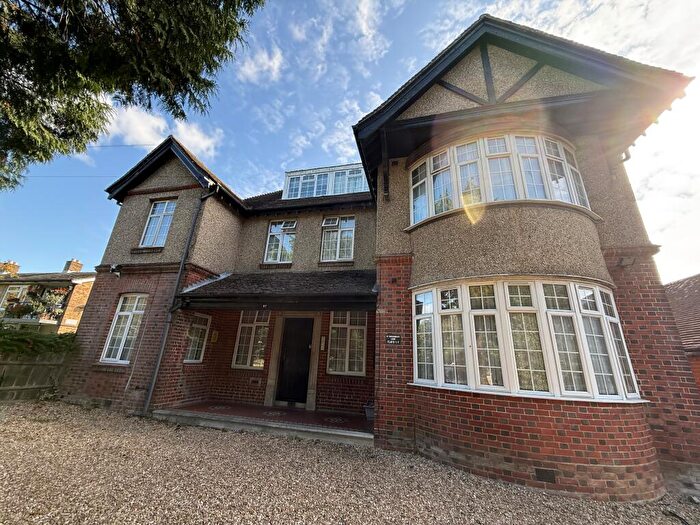Flat To Rent In Midanbury Lane, SO18