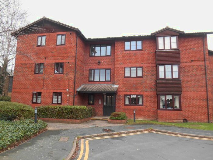 1 Bedroom Flat To Rent In West Street, Watford, WD17