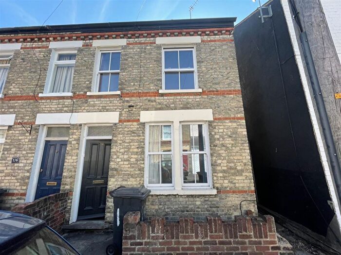 3 Bedroom End Terrace House For Sale In Catharine Street, Cambridge, CB1