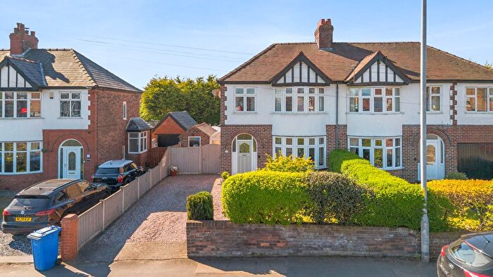 3 Bedroom Semi-Detached House For Sale In Penketh Road, Great Sankey, WA5