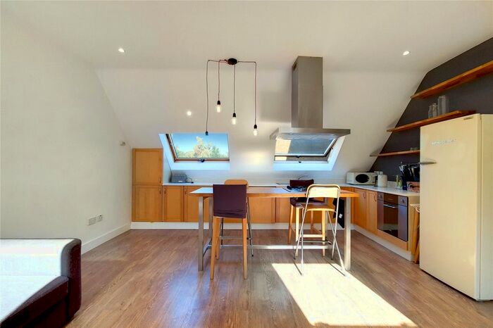 2 Bedroom Flat To Rent In Hawley Road, London, NW1
