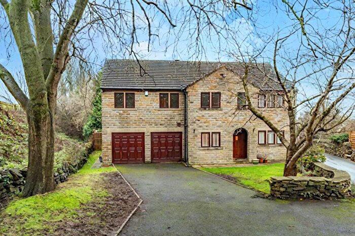 5 Bedroom Detached House For Sale In The Innings, Idle, BD10
