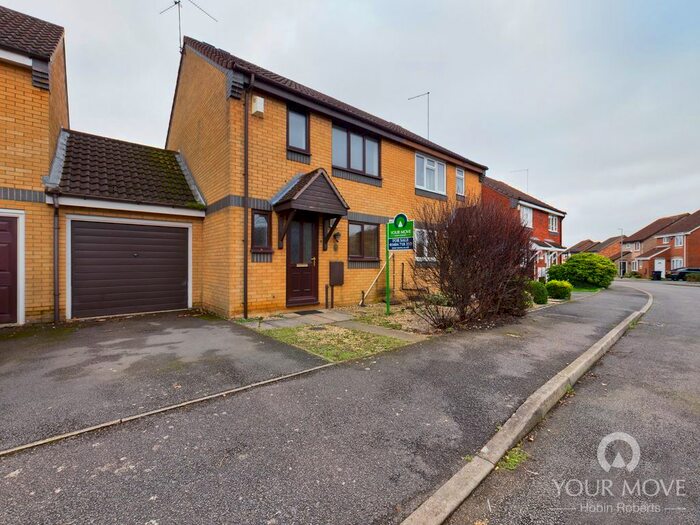 3 Bedroom Semi-Detached House To Rent In Millside Close, Northampton, Northamptonshire, NN2